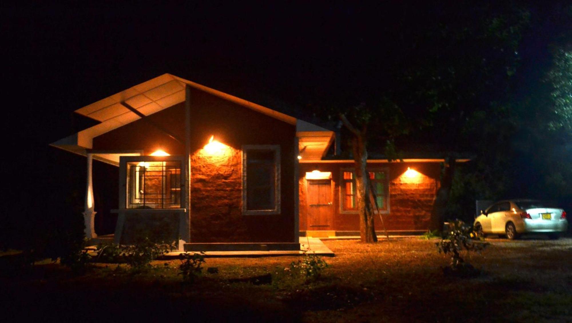 Pelican View Cottages Kataragama Eksteriør billede